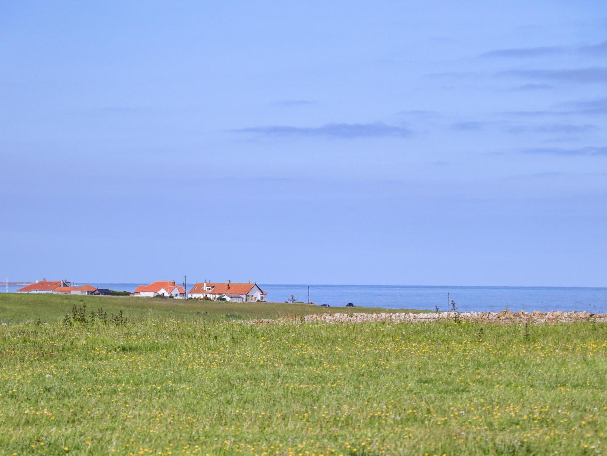 Island View Villa Амбъл Екстериор снимка